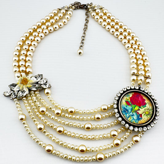 Collier mit Blumentaler
